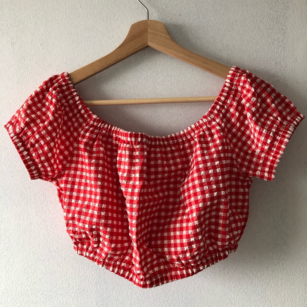 [M] Aritzia Wilfred Red Gingham Off the Shoulder Crop Top EUC